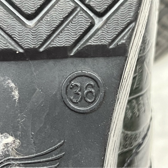 Dansko Tooled Leather Clogs Mules Black Paisley Casual Nurse Work Women's 36 - Picture 8 of 11